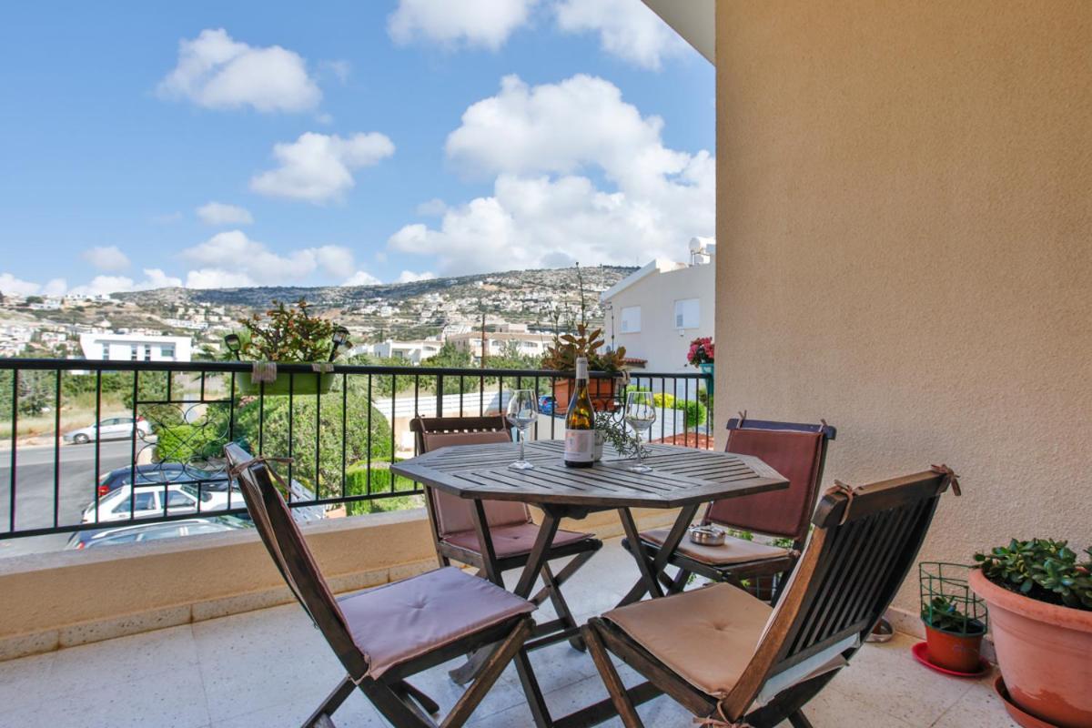 The Marilouize Apartment Peyia Exterior foto