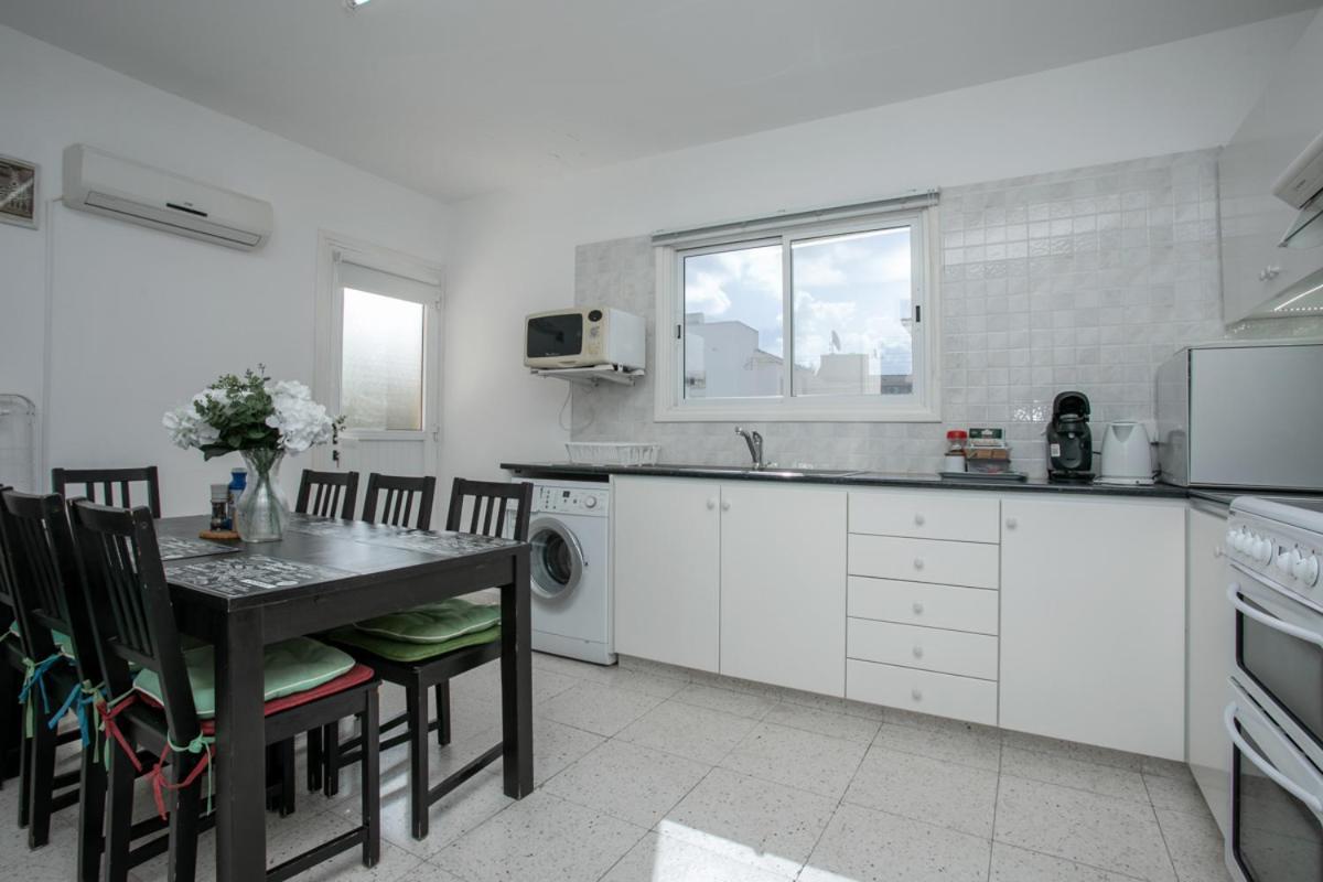 The Marilouize Apartment Peyia Exterior foto