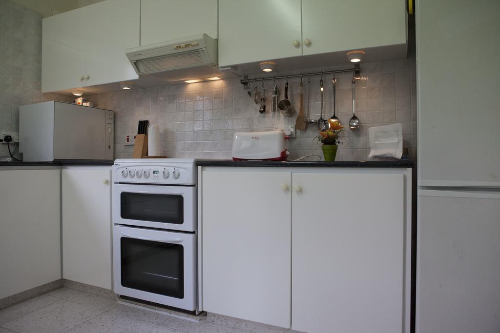 The Marilouize Apartment Peyia Zimmer foto