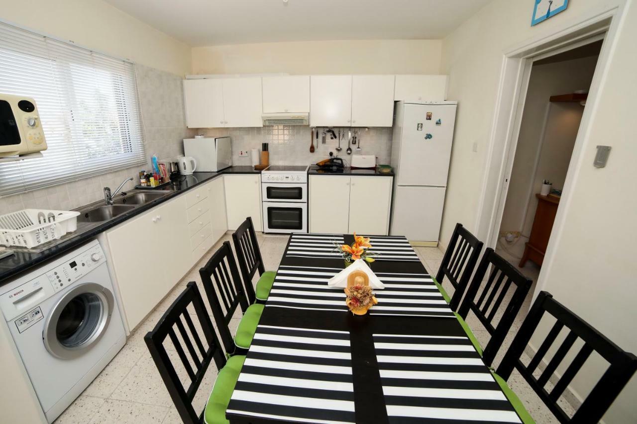 The Marilouize Apartment Peyia Exterior foto